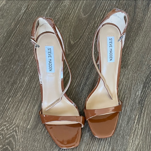 Steve Madden Shoes - Steve Madden Cognac Stilettos 👠 Never worn!!!